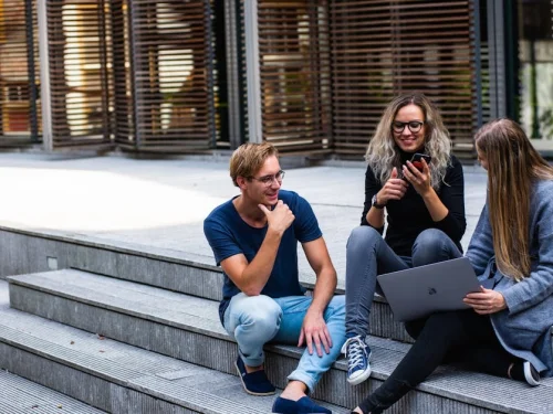 Rüyada Çalışanımla Tanışıp Hoşlanmak