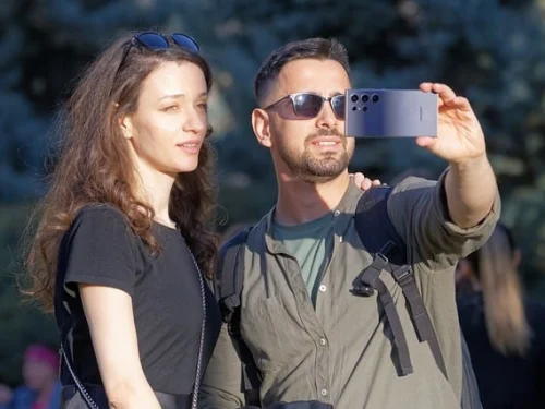 Rüyada Çatal Vermek