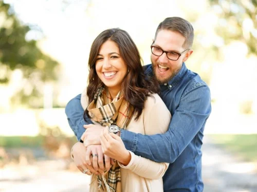 Rüyada Çocuğa Çilek Yedirmek