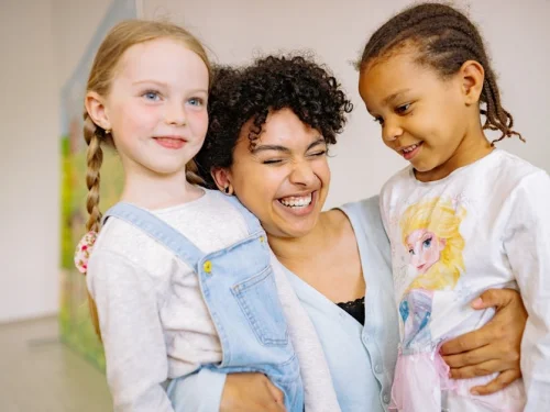 Rüyada Çocuğa Yumruk Atmak