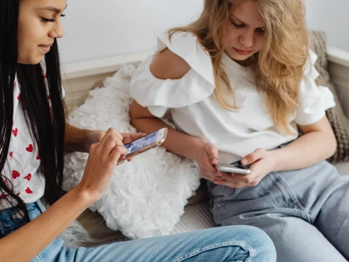 Rüyada Çok Güzel Bir Kızla Sevgili Olmak