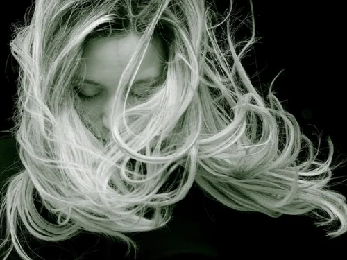 Rüyada Çöp Kovası Almak