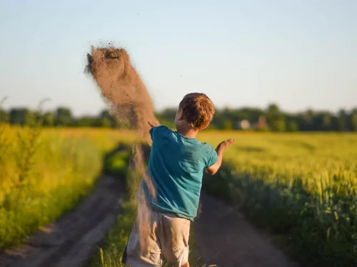 Rüyada Çöp Kovası Yıkamak