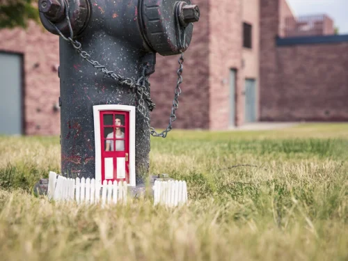 Rüyada Çöp Kovasına Çiş Yapmak