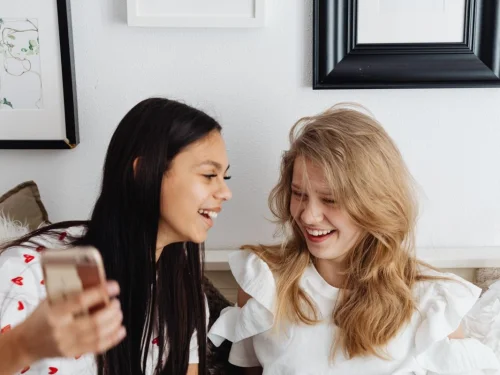 Rüyada Ölen Birini Koklamak