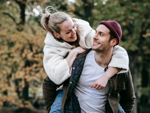 Rüyada Ölen Birinin Yaşadığını Öğrenmek