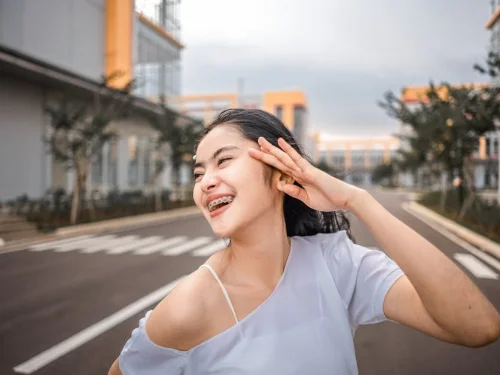 Rüyada Ölmüş Akrabayla Bayramlaşmak