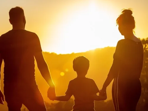 Rüyada Ölmüş Anneden Helallik Almak