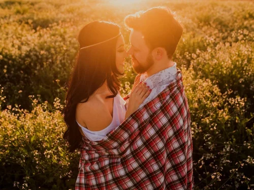 Rüyada Ölmüş Annesini Kucağında Taşımak