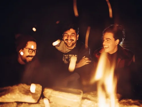 Rüyada Ölmüş Anneyle Ev Yerleştirmek