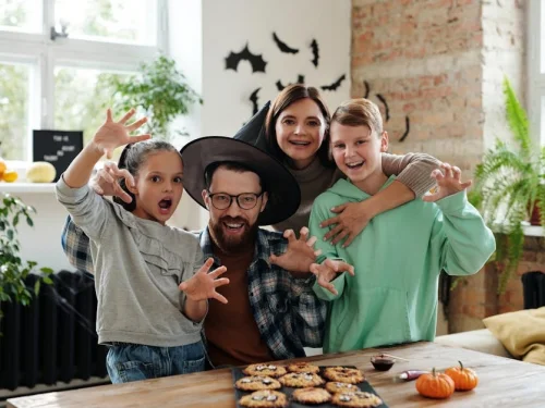 Rüyada Ölmüş Babaanne Elini Öpmek