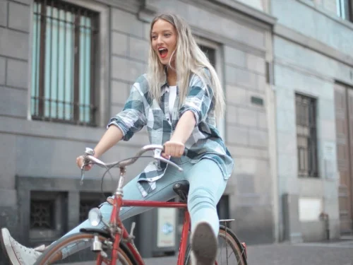 Rüyada Ölmüş Babadan Kolye Almak