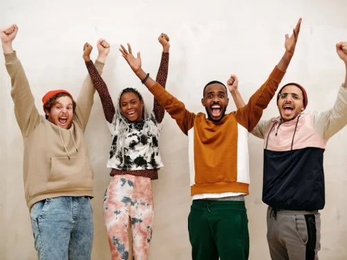 Rüyada Ölmüş Babadan Yumruk Yemek