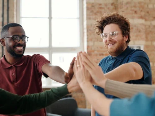 Rüyada Ölmüş Babanın Sırtını Kaşımak