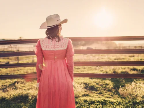 Rüyada Ölmüş Bir İnsanın Yanında Olmak