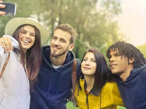 Rüyada Ölmüş Birine Et Yedirmek