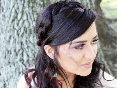 Rüyada Ölmüş Birine Sarılıp Koklamak