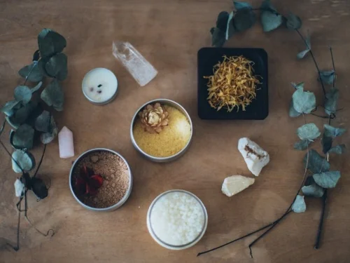 Rüyada Ölmüş Birine Tatlı Yedirmek