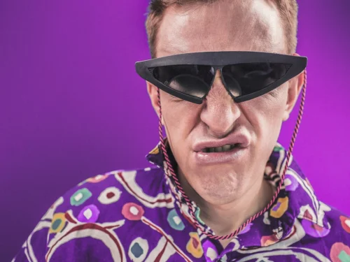 Rüyada Ölmüş Birine Yatak Sermek