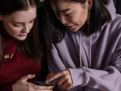 Rüyada Ölmüş Birine Yemek Almak