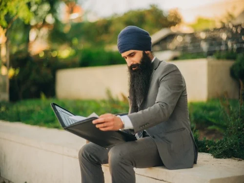 Rüyada Ölmüş Birinin Saçını Yıkamak