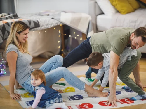 Rüyada Ölmüş Birisinin Elinden Tutup Gitmek