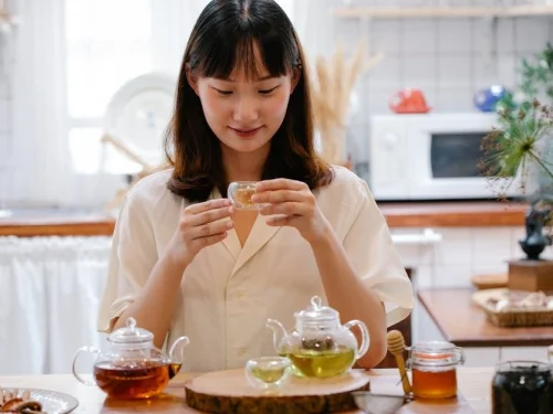 Rüyada Ölmüş Biriyle Aynı Sandalyede Oturmak