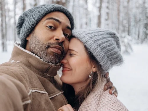 Rüyada Ölmüş Biriyle Define Aramak