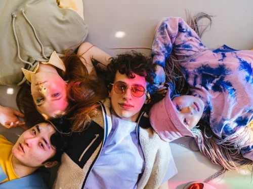 Rüyada Ölmüş Dedemin Elini Tutmak