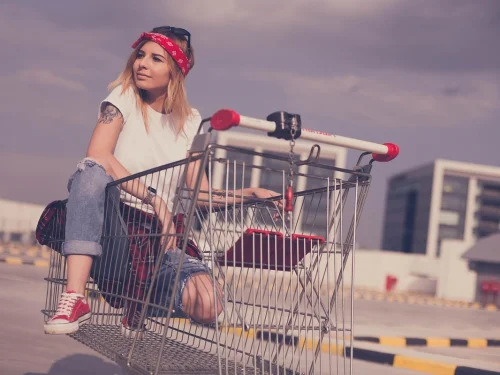 Rüyada Ölmüş Dedemin Evinde Yemek Yemek