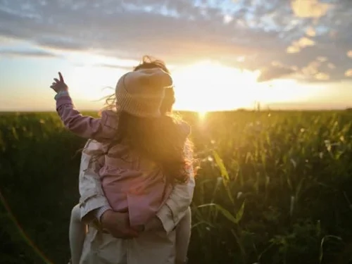 Rüyada Ölmüş Dedenin Tekrar Olduğunu Duymak