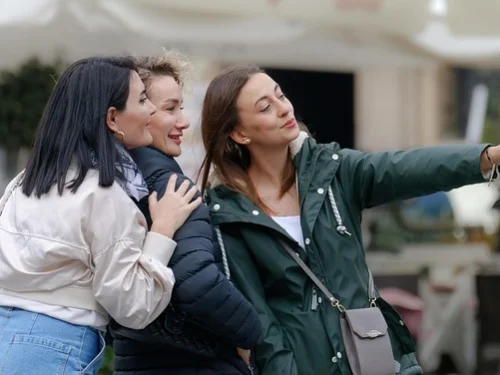 Rüyada Ölmüş Dedeyle Dans Etmek