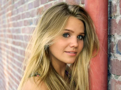 Rüyada Ölmüş Kişilerin Elini Öpmek