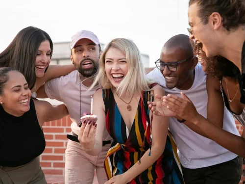 Rüyada Ölmüş Kişinin Evini Temizlemek