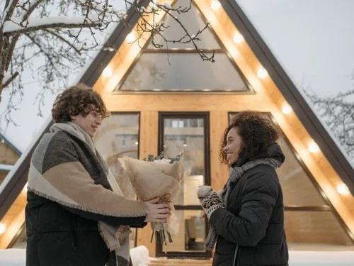 Rüyada Ölüden Borç İstemek