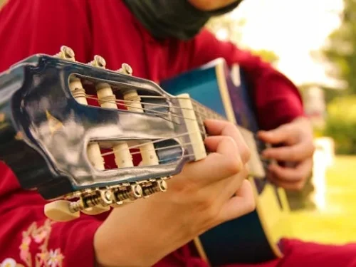 Rüyada Ölüleri Kesmek