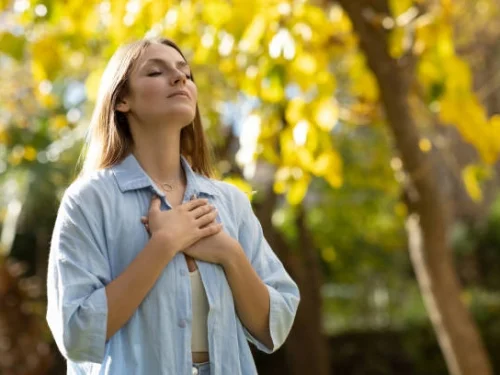 Rüyada Ölünün Üzerine Oturmak