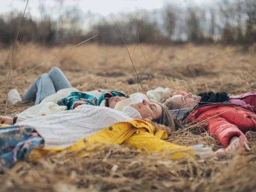 Rüyada Ölüye Gülmek